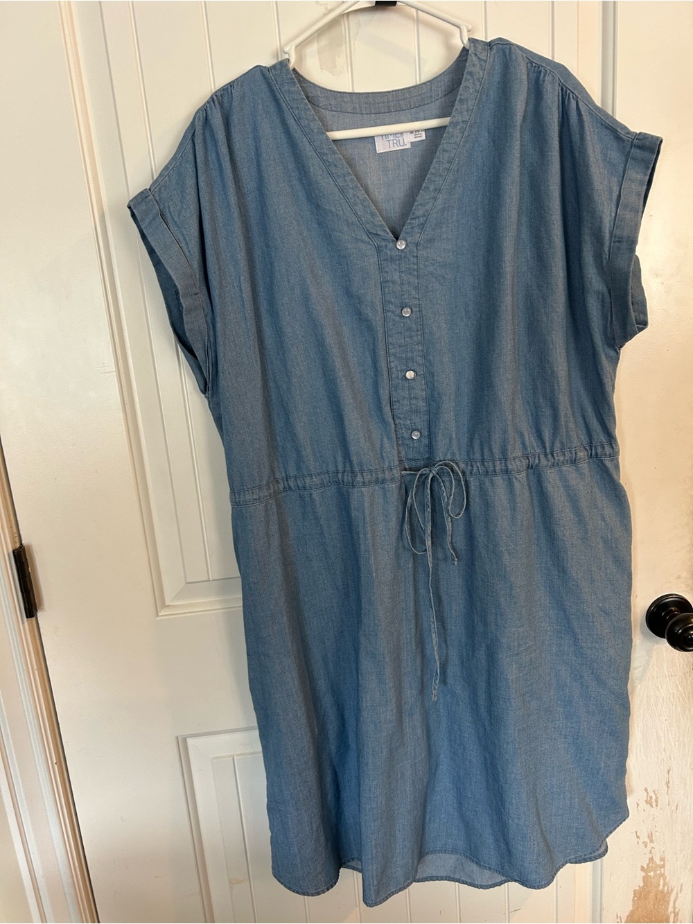 Time and Tru denim Chambray V-Neck Shirt Dress with waist tie